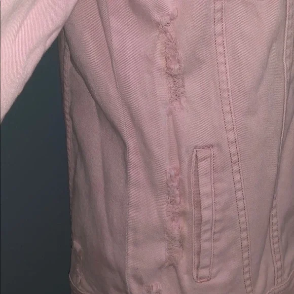 New Arizona Co. distressed pink jean jacket - Picture 5 of 8